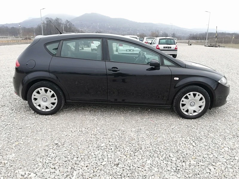 Seat Leon 1.4i klima gaz, снимка 7 - Автомобили и джипове - 44599835