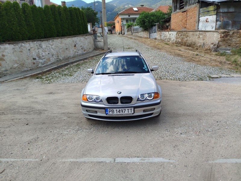 BMW 320, снимка 1 - Автомобили и джипове - 46278736
