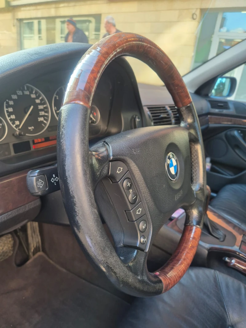 BMW 525, снимка 10 - Автомобили и джипове - 49083298