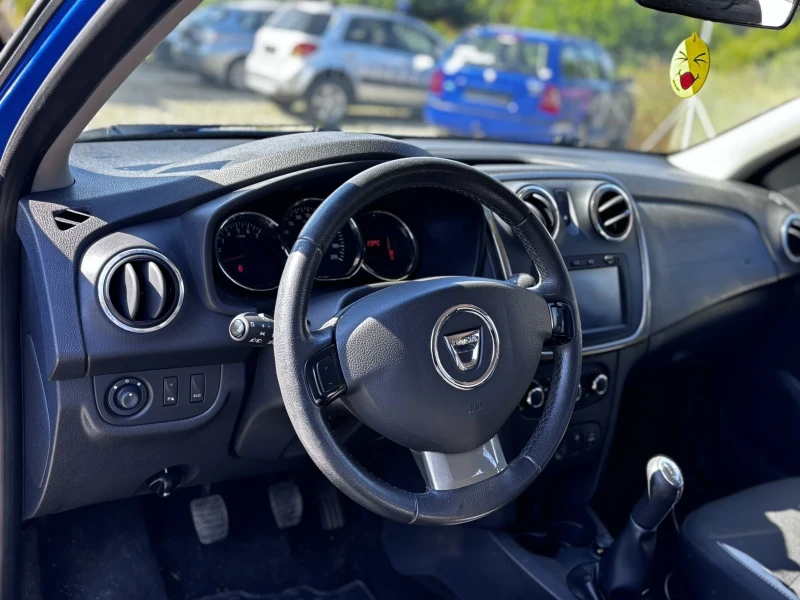 Dacia Sandero Stepway, снимка 9 - Автомобили и джипове - 51394494