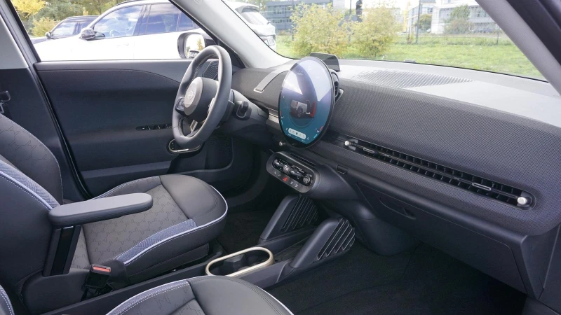 Mini Aceman E LED CAMERA HEAD UP , снимка 15 - Автомобили и джипове - 52123403