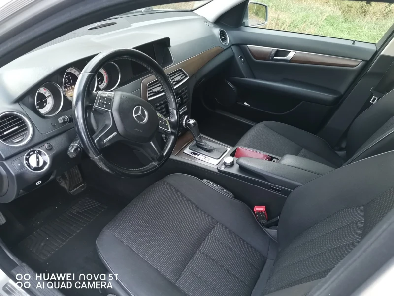Mercedes-Benz C 250 4matic, снимка 3 - Автомобили и джипове - 52591044