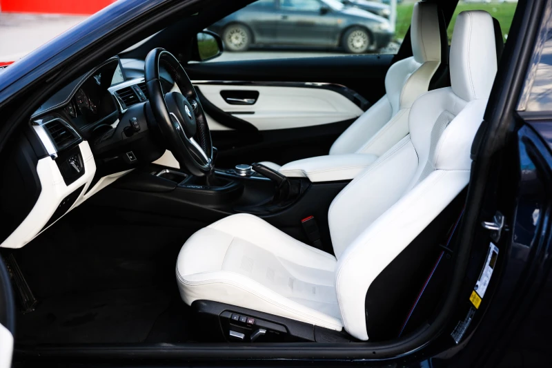 BMW M4 Competition, снимка 9 - Автомобили и джипове - 52681965