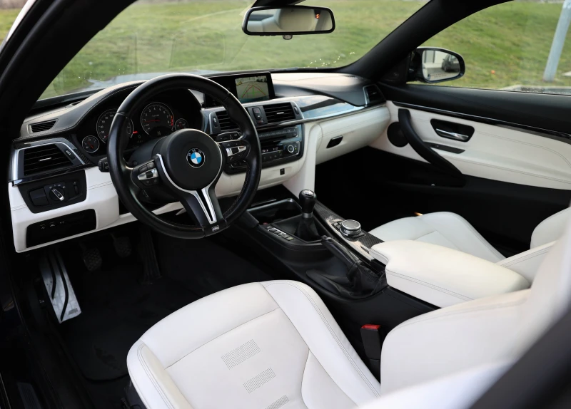 BMW M4 Competition, снимка 10 - Автомобили и джипове - 52681965