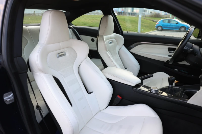 BMW M4 Competition, снимка 12 - Автомобили и джипове - 52681965