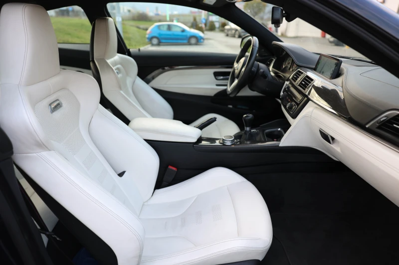 BMW M4 Competition, снимка 11 - Автомобили и джипове - 52681965