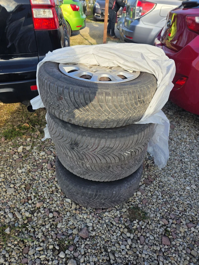 Hyundai I30 1.4 I ;LED светлини, снимка 16 - Автомобили и джипове - 52773628