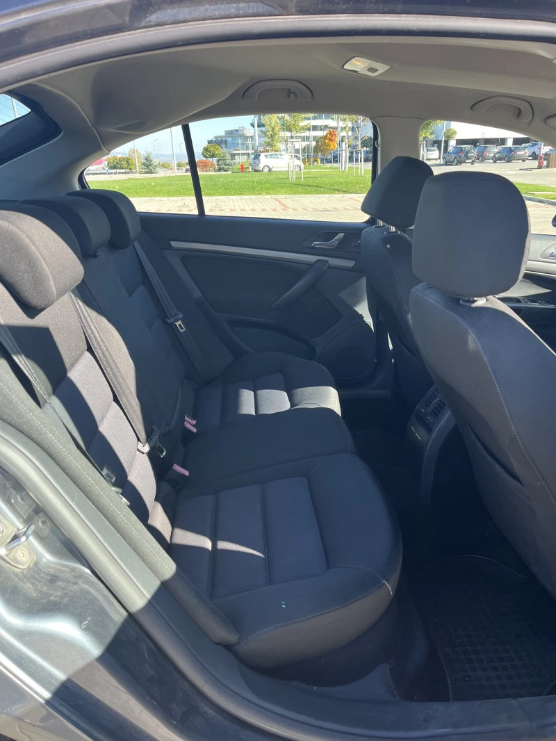 Skoda Octavia II, снимка 6 - Автомобили и джипове - 52955159