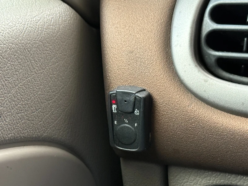 Citroen Xsara picasso 2.0i 136к.с. Автоматик Газов Инжекцион, снимка 14 - Автомобили и джипове - 53054146