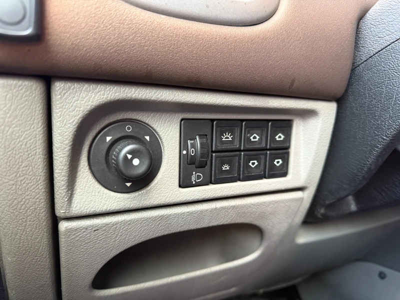 Citroen Xsara picasso 2.0i 136к.с. Автоматик Газов Инжекцион, снимка 15 - Автомобили и джипове - 53054146