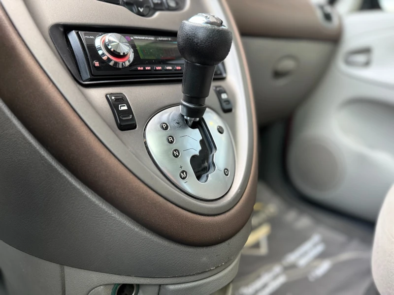 Citroen Xsara picasso 2.0i 136к.с. Автоматик Газов Инжекцион, снимка 10 - Автомобили и джипове - 53054146