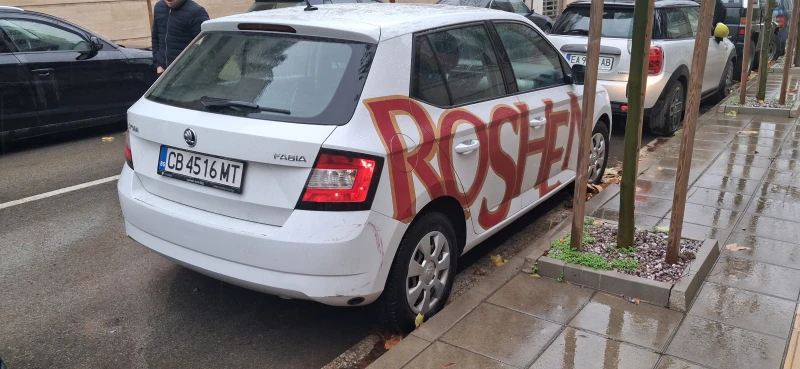 Skoda Fabia 1.0 MPI, снимка 3 - Автомобили и джипове - 53097923