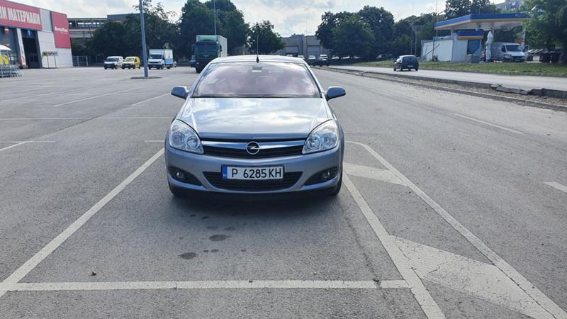 Opel Astra 1.9 CDTI, снимка 8 - Автомобили и джипове - 37059159