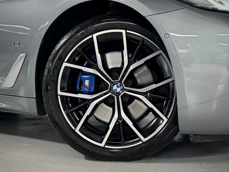 BMW 530 | M Sport* CAM* HEAD UP* HARMAN KARDON* , снимка 5 - Автомобили и джипове - 56164693