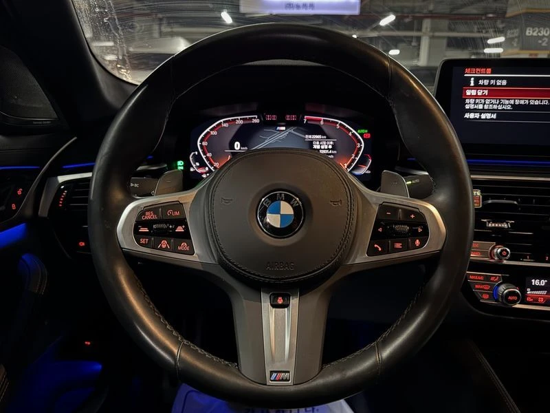 BMW 530 | M Sport* CAM* HEAD UP* HARMAN KARDON* , снимка 7 - Автомобили и джипове - 56164693