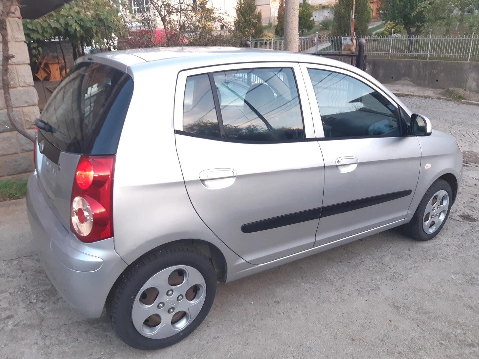 Kia Picanto 1.0i  GAS - изображение 6