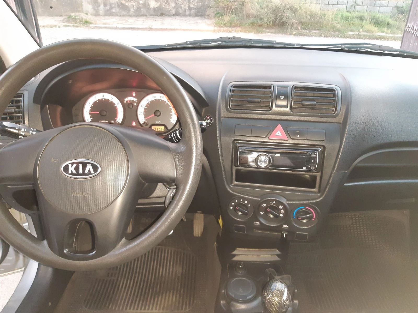 Kia Picanto 1.0i  GAS - изображение 7