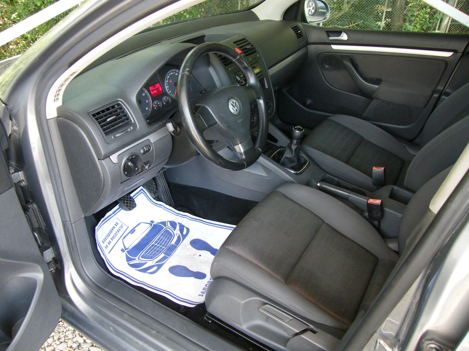 VW Golf 1.6i 102кс GAZ инжекцион - изображение 8