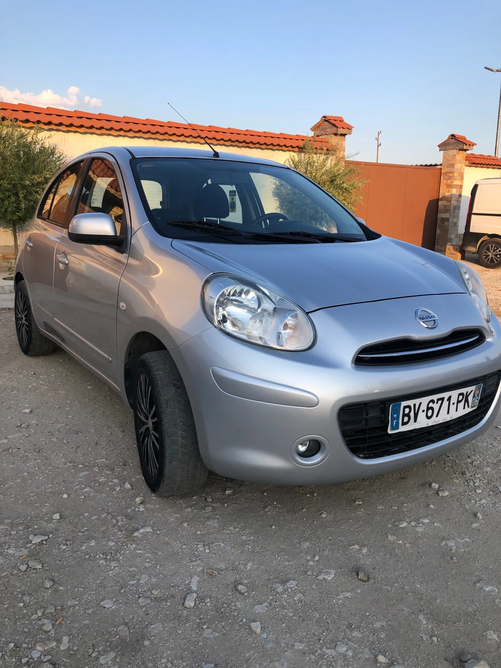 Nissan Micra  - изображение 2