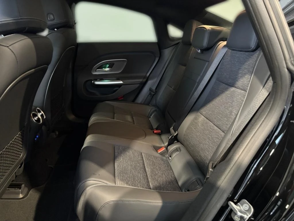 Mercedes-Benz CLA 350 EQ* 4M* DISTR* LED* CAM*  | Mobile.bg   11