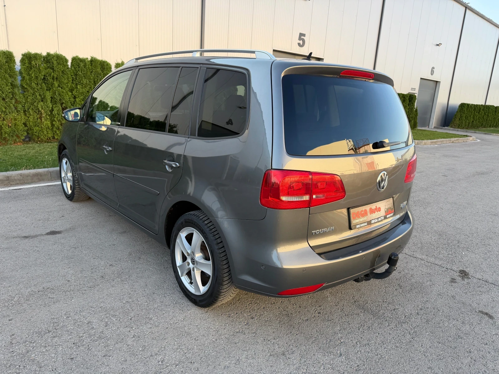 VW Touran 2.0tdi 140k.c* Style* Евро5* ЛИЗИНГ - изображение 7