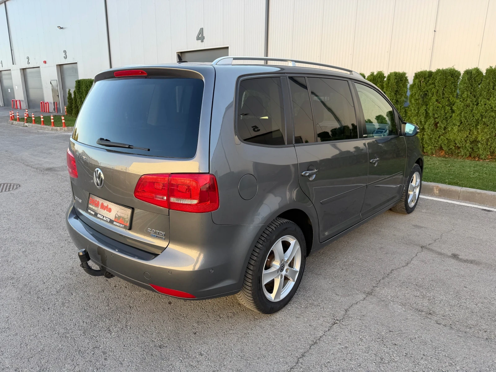 VW Touran 2.0tdi 140k.c* Style* Евро5* ЛИЗИНГ - изображение 5