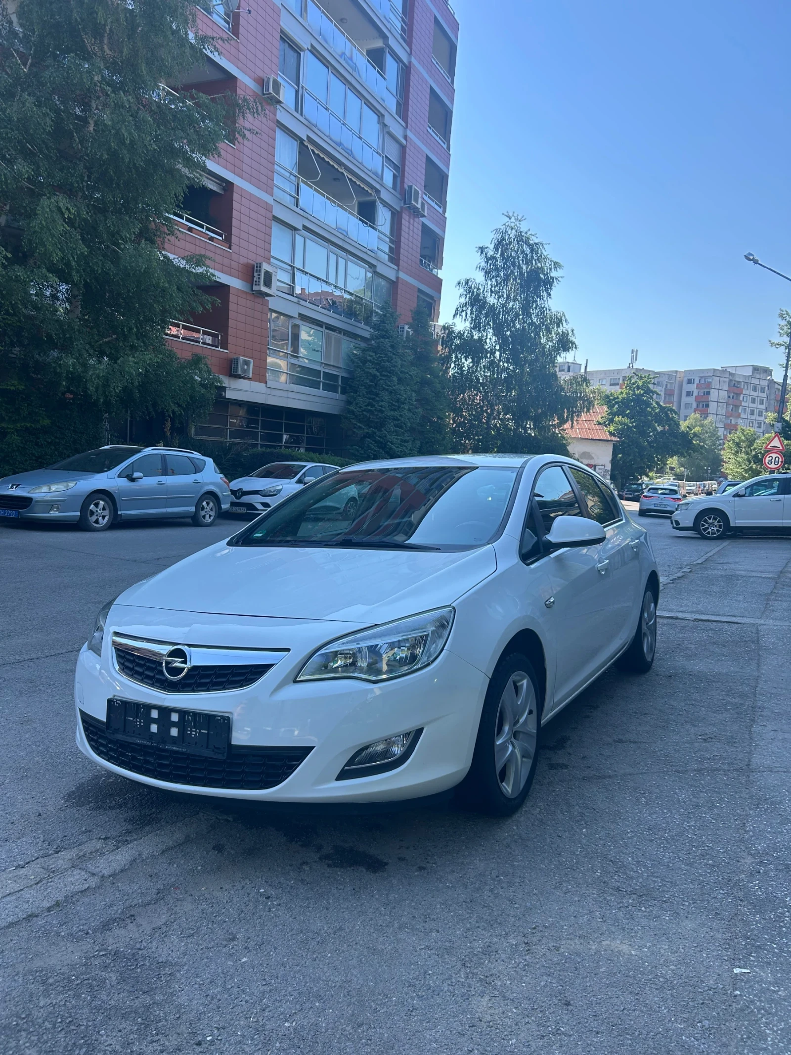 Opel Astra 1.4i Gaz - изображение 2