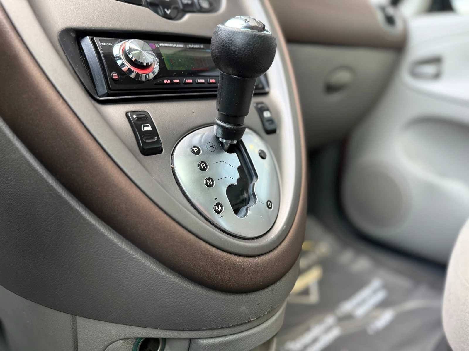 Citroen Xsara picasso 2.0i 136к.с. Автоматик Газов Инжекцион - изображение 10