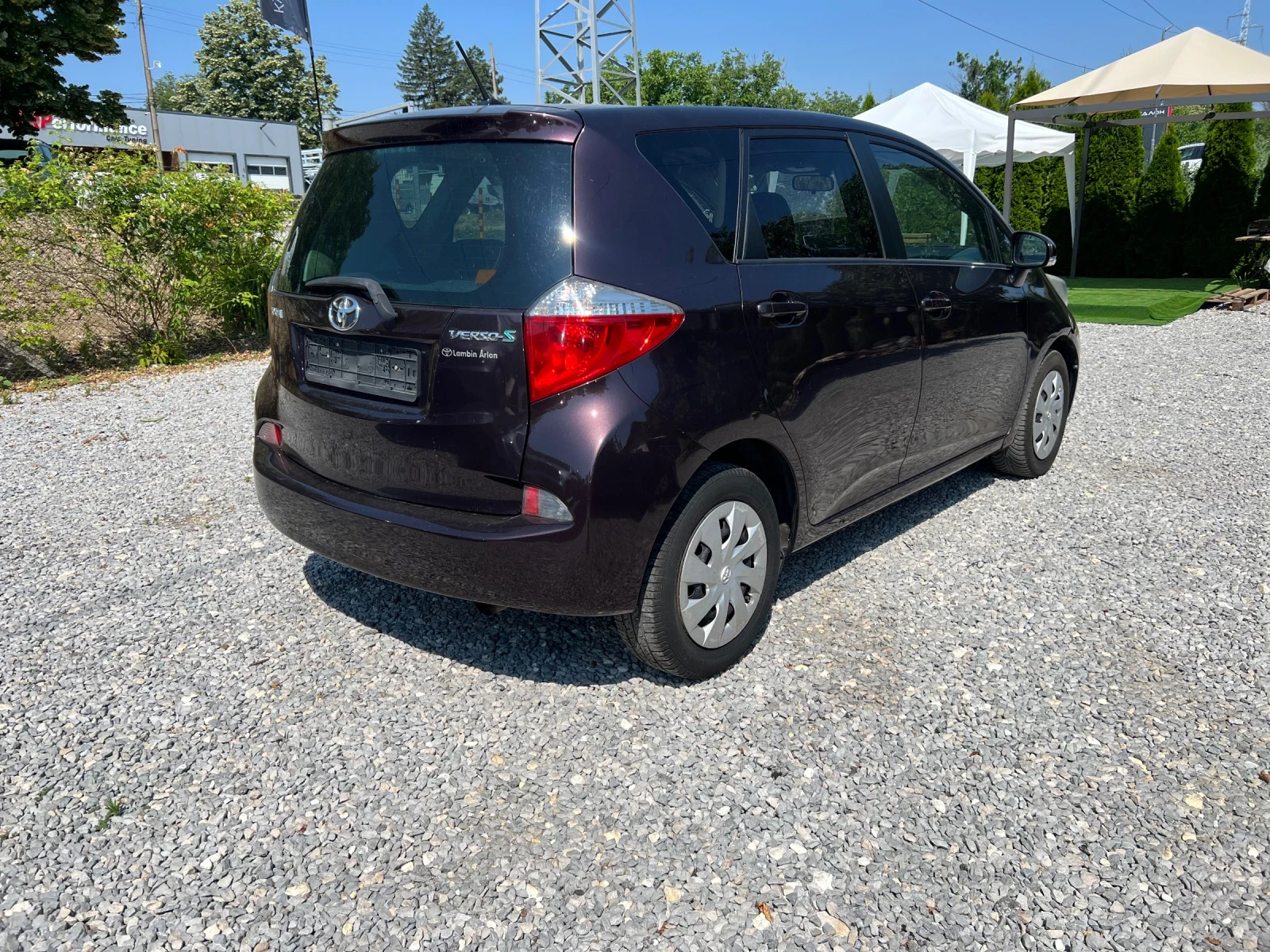 Toyota Verso S 1.3 Бензин/99 кс/6-скорости/Медия, снимка 5 - Автомобили и джипове - 53734972