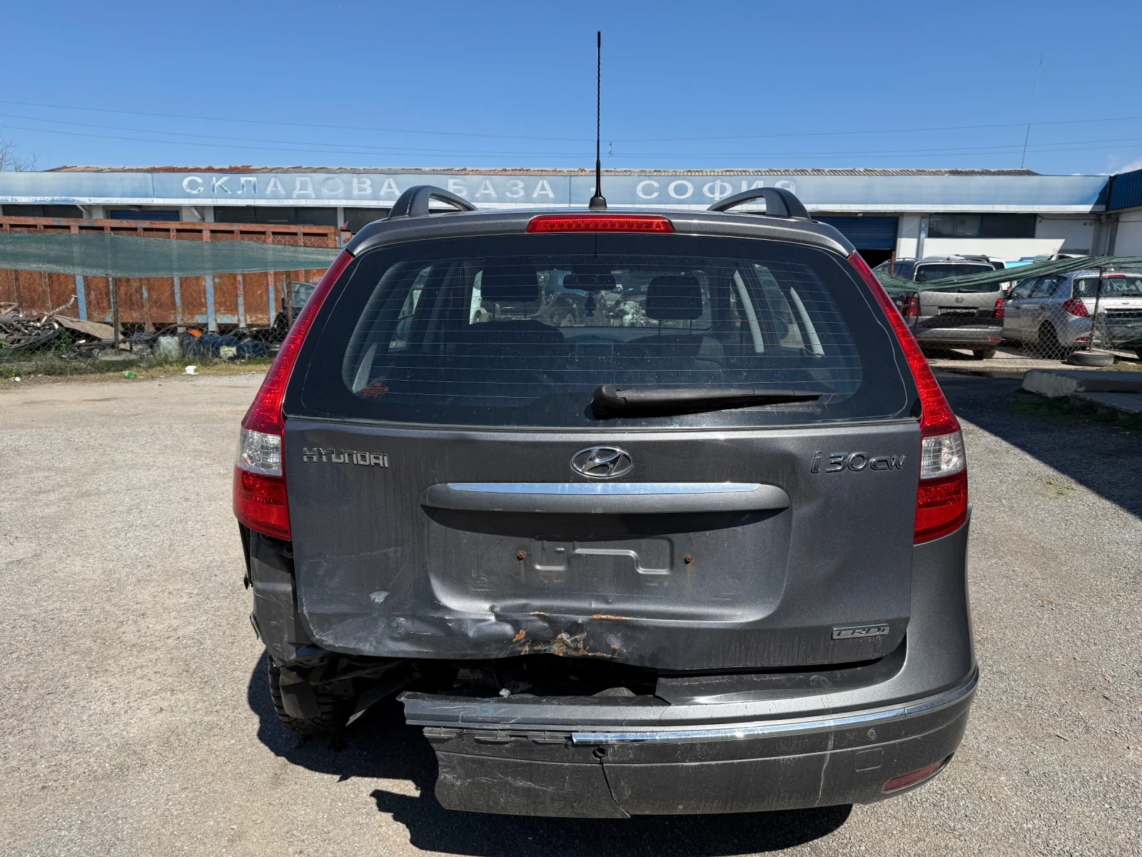 Hyundai I30 1.6 дизел , снимка 4 - Автомобили и джипове - 54123239