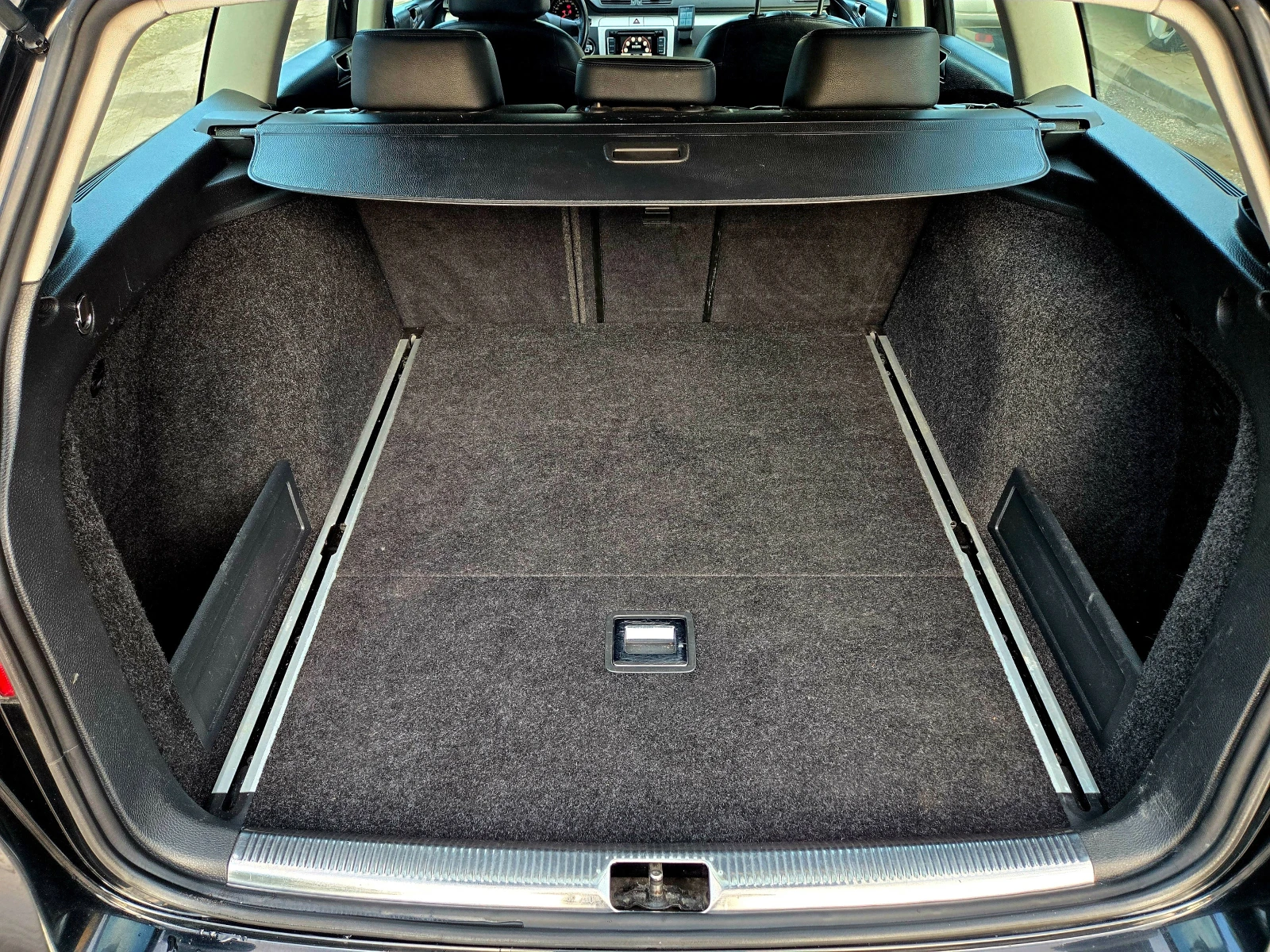 VW Passat 2.0 TDI Германия Common Rail Нави Кожа Климатроник, снимка 17 - Автомобили и джипове - 54634978