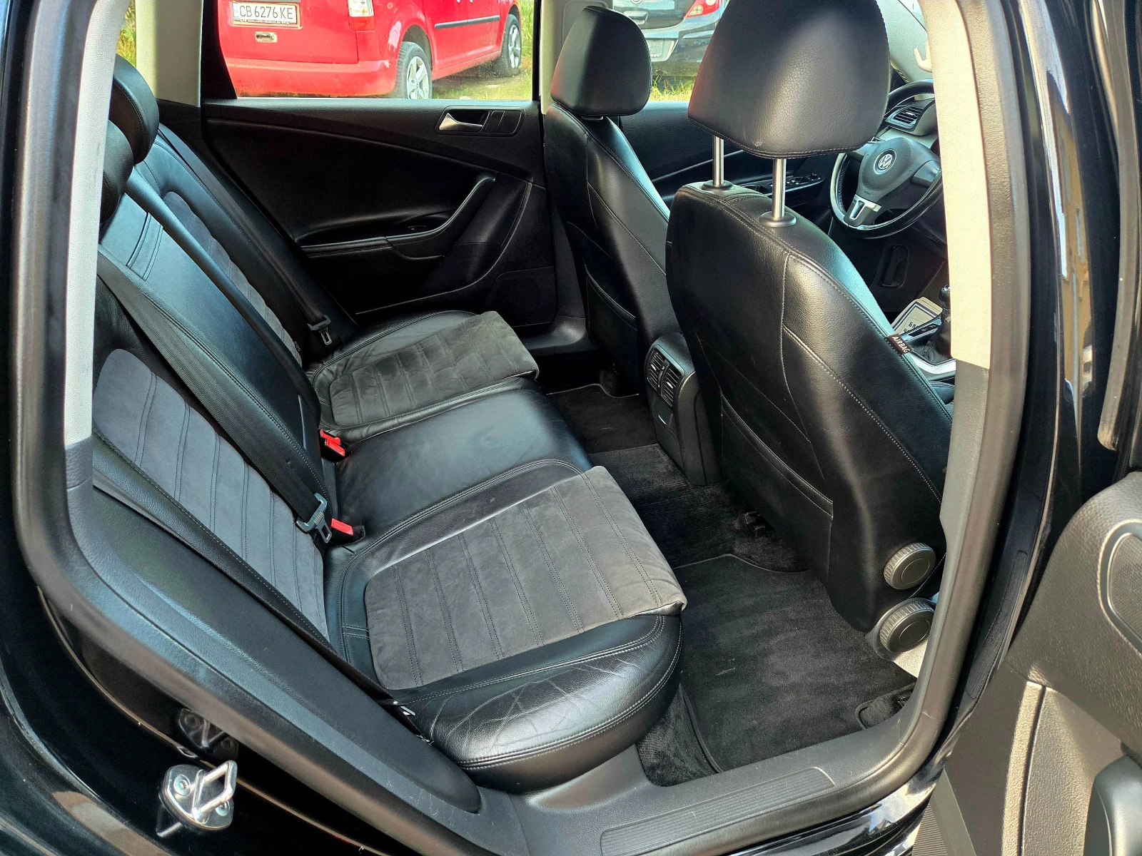 VW Passat 2.0 TDI Германия Common Rail Нави Кожа Климатроник, снимка 11 - Автомобили и джипове - 54634978