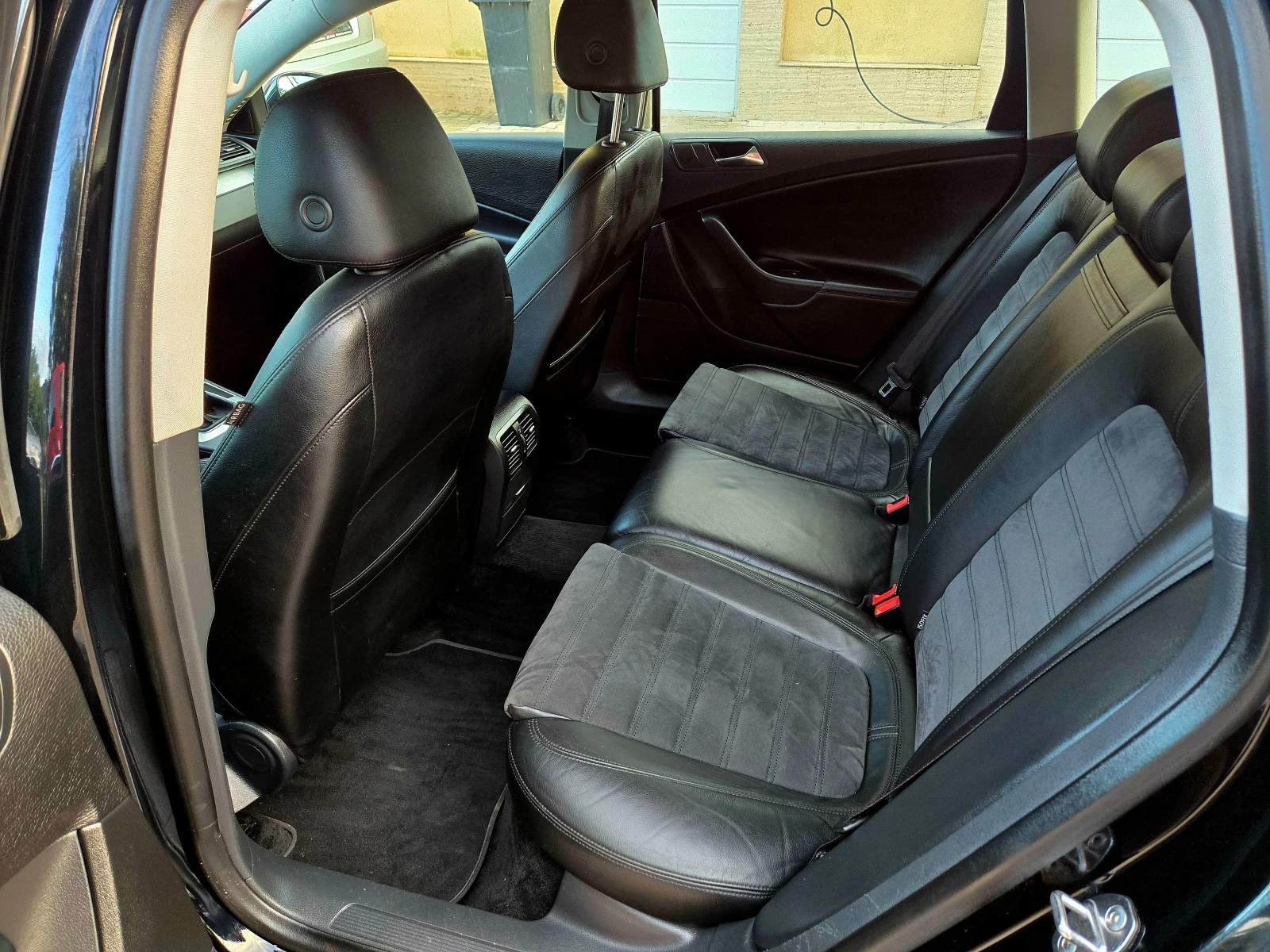 VW Passat 2.0 TDI Германия Common Rail Нави Кожа Климатроник, снимка 10 - Автомобили и джипове - 54634978