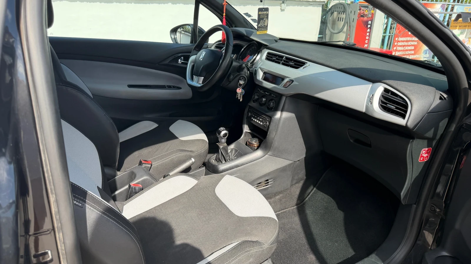 Citroen DS3 1.4, снимка 7 - Автомобили и джипове - 55417612