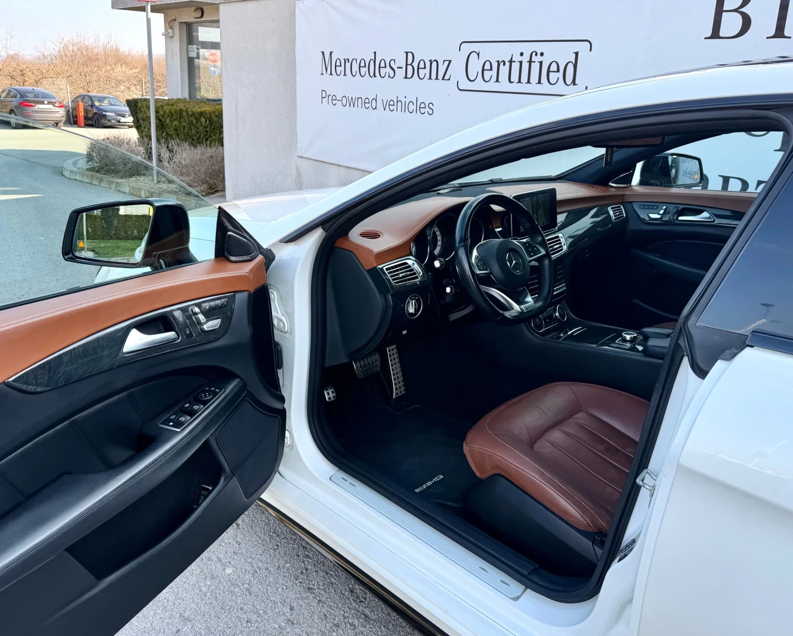 Mercedes-Benz CLS 350 CDI AMG Silver Star Масаж Обдух Distronic Алкантар, снимка 7 - Автомобили и джипове - 55274297