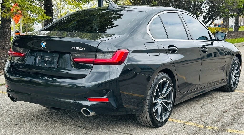 BMW 330 xDrive* DISTRONIC* LANE* ПОДГРЕВ + ВОЛАН, снимка 4 - Автомобили и джипове - 55422111