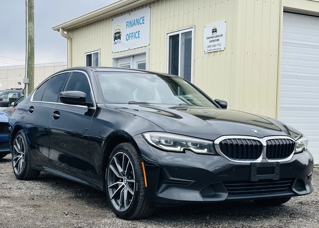 BMW 330 xDrive* DISTRONIC* LANE* ПОДГРЕВ + ВОЛАН, снимка 2 - Автомобили и джипове - 55422111