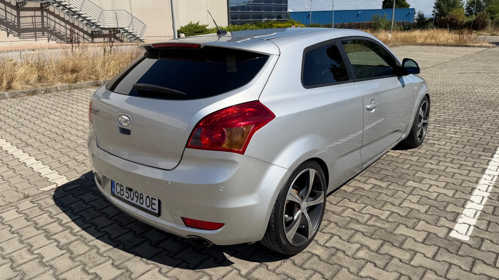 Kia Ceed 2.0 CVVT 143 hp (G4GC), снимка 4 - Автомобили и джипове - 56075491