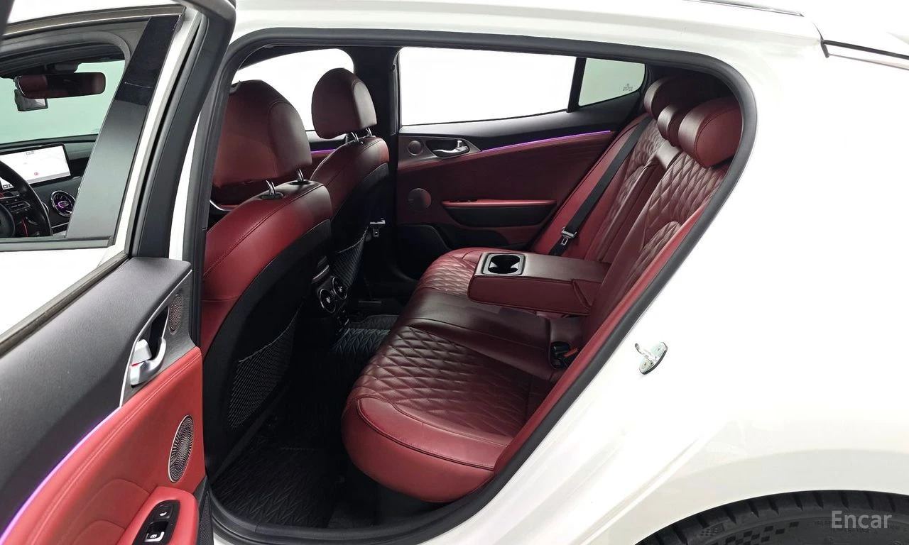 Kia Stinger 3.3* TURBO* GT* ОБДУХВАНЕ* ДИСТРОНИК* ХЕДЪП* 360КА, снимка 15 - Автомобили и джипове - 56103186
