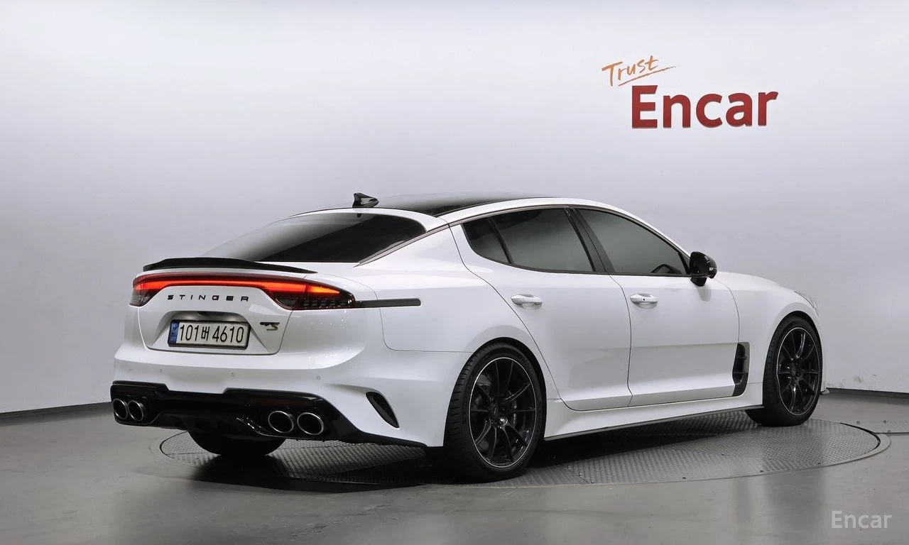 Kia Stinger 3.3* TURBO* GT* ОБДУХВАНЕ* ДИСТРОНИК* ХЕДЪП* 360КА, снимка 2 - Автомобили и джипове - 56103186