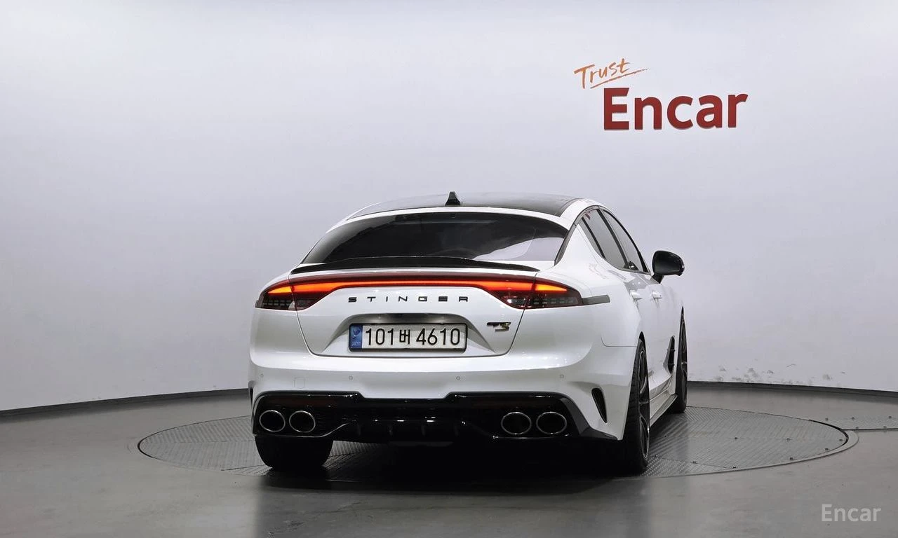 Kia Stinger 3.3* TURBO* GT* ОБДУХВАНЕ* ДИСТРОНИК* ХЕДЪП* 360КА, снимка 4 - Автомобили и джипове - 56103186