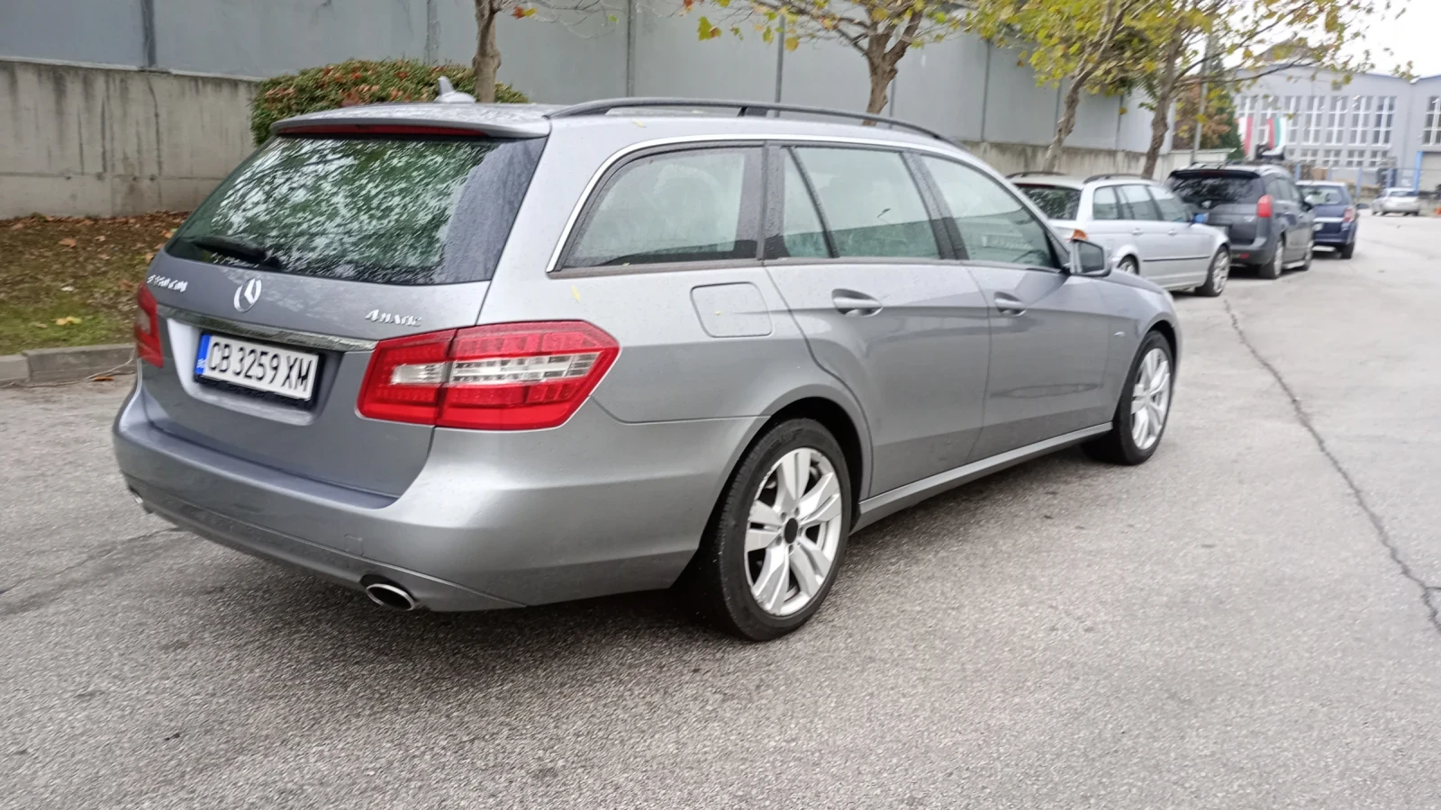 Mercedes-Benz E 350, снимка 5 - Автомобили и джипове - 56662877