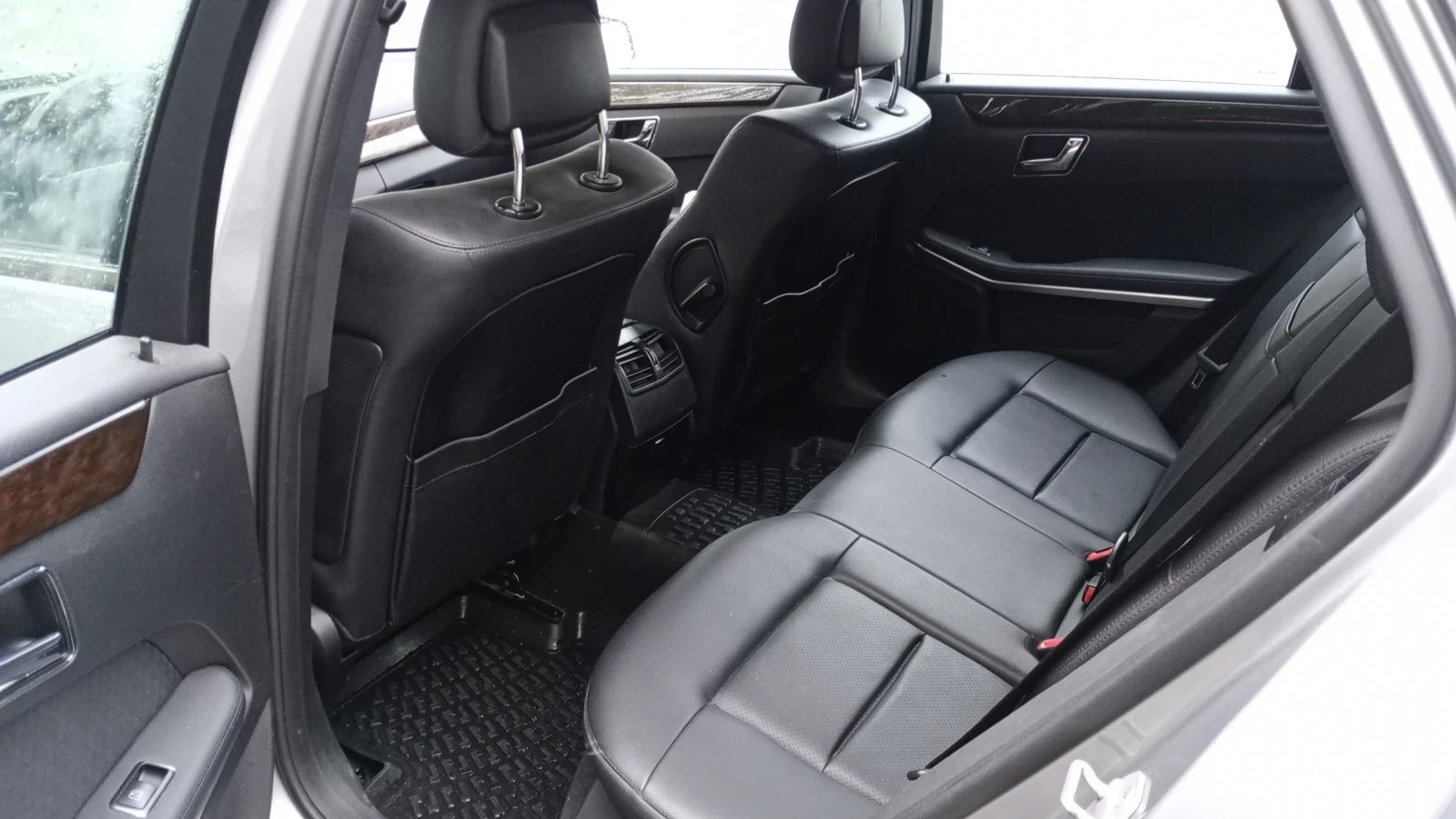 Mercedes-Benz E 350, снимка 12 - Автомобили и джипове - 56662877