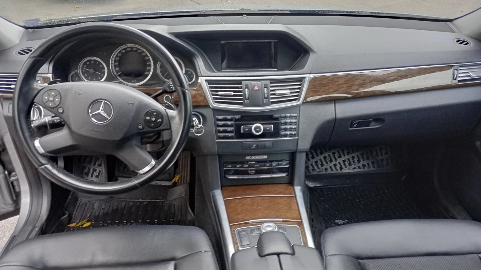 Mercedes-Benz E 350, снимка 9 - Автомобили и джипове - 56662877