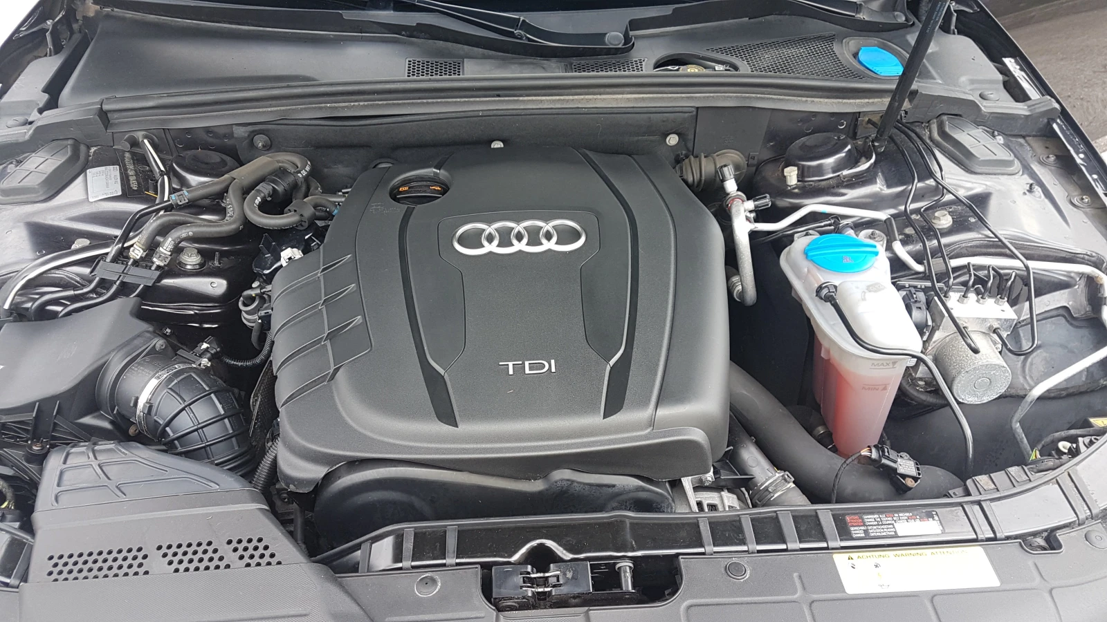 Audi A4 2.0TDI , снимка 9 - Автомобили и джипове - 56678275