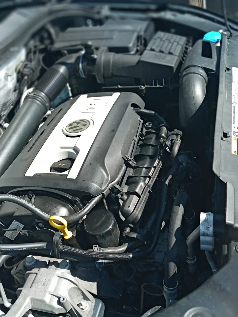 VW Tiguan 2.0 TSI 4x4, снимка 11 - Автомобили и джипове - 52592603