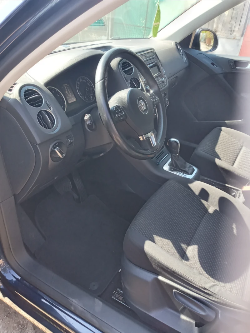VW Tiguan 2.0 TSI 4x4, снимка 6 - Автомобили и джипове - 52592603
