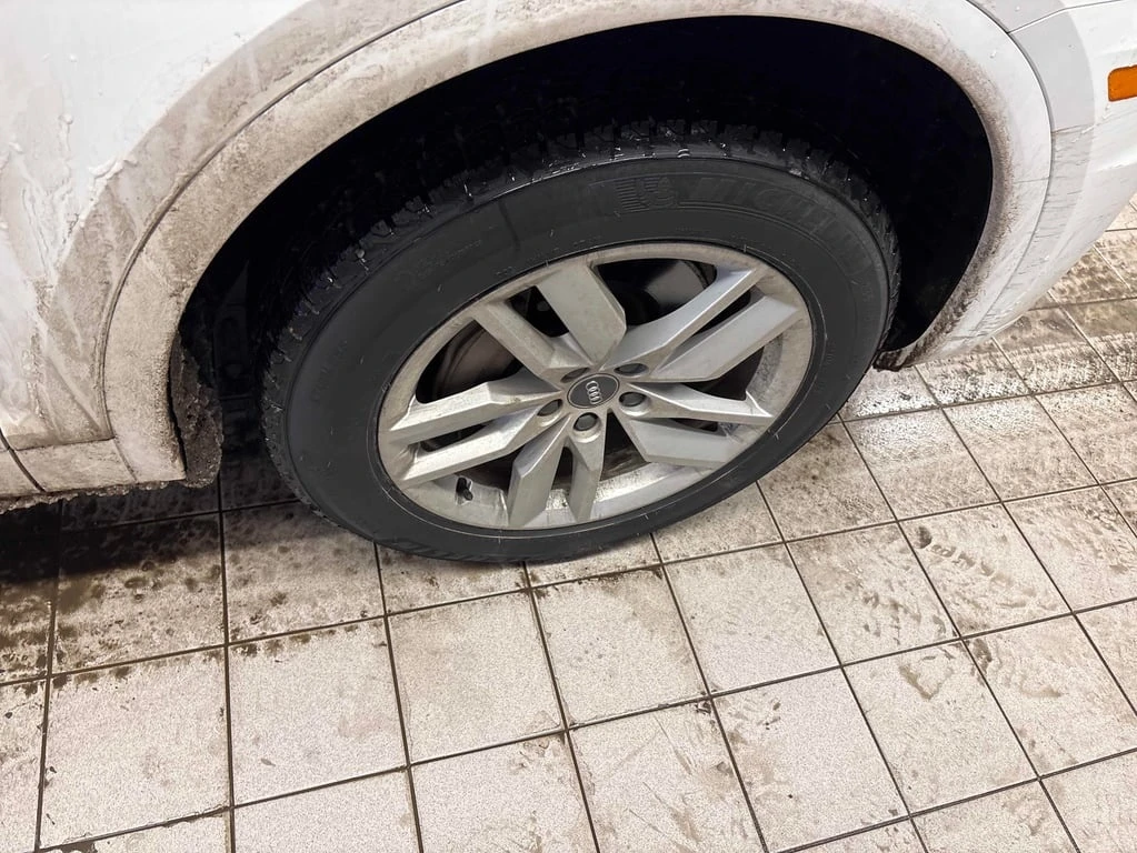 Audi Q5 * Komfort * CARFAX * БЕЗ ПЪРВОНАЧАЛНА ВНОСКА - изображение 7