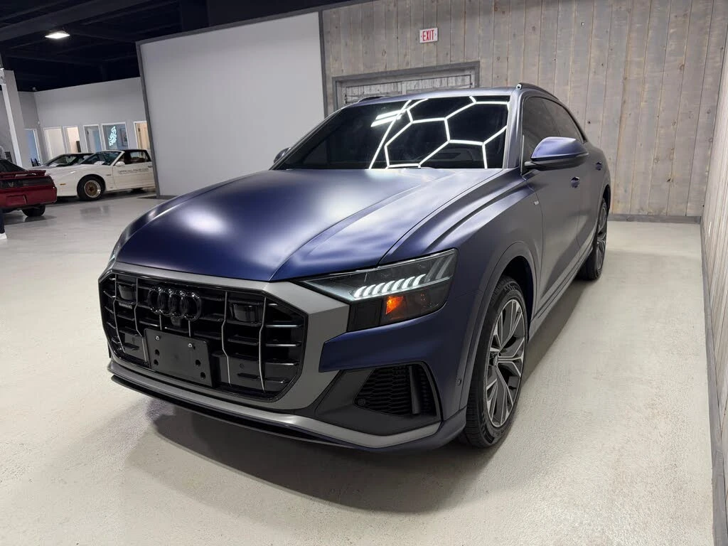 Audi Q8 55 TFSI* TECHNIK* MATRIX* B&O* DISTRONIC* ОБДУХВАН, снимка 2 - Автомобили и джипове - 54884717