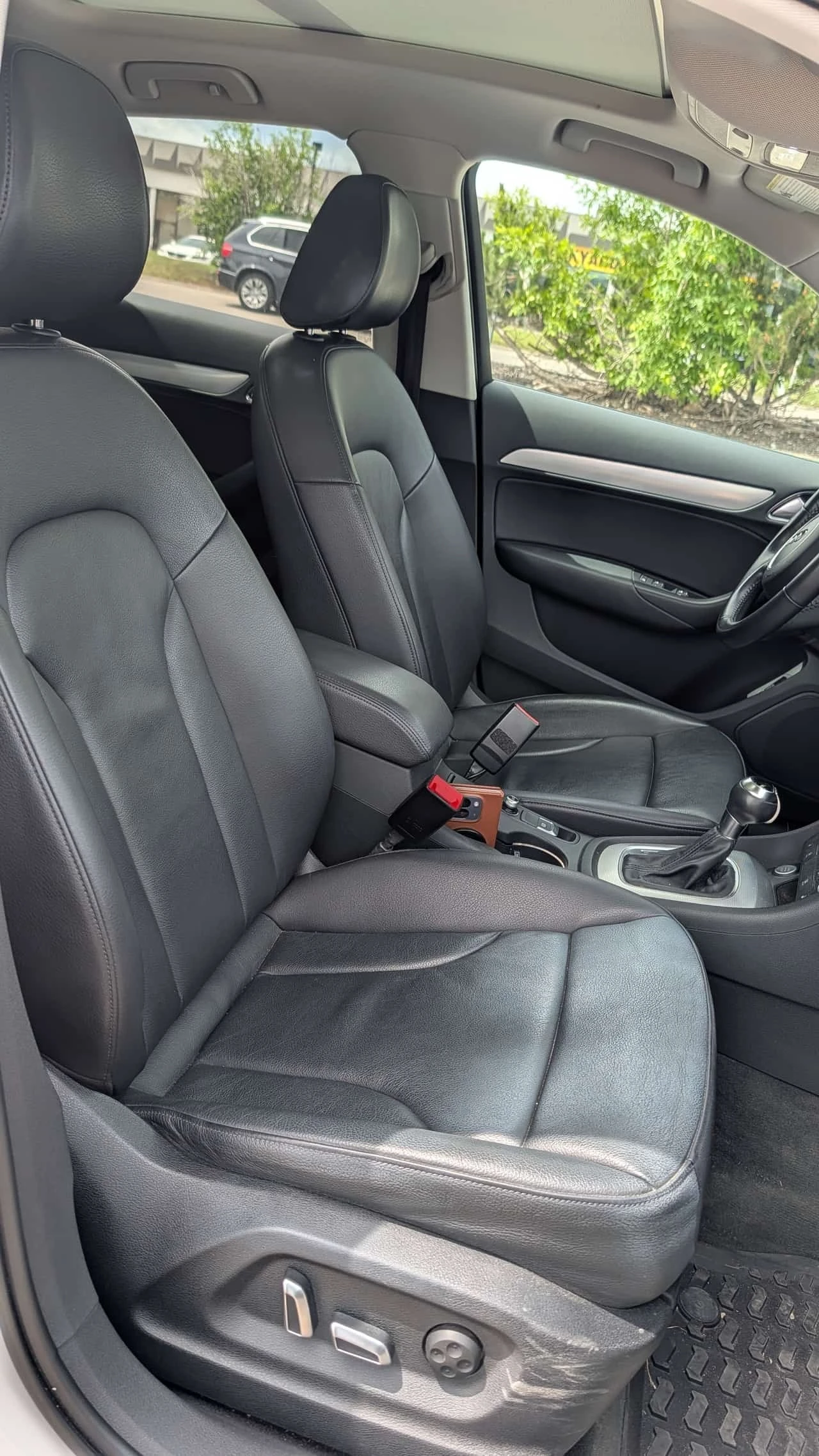 Audi Q3 * Progressiv * CARFAX * ����� �� ����������� *  | Mobile.bg � ����������� 4